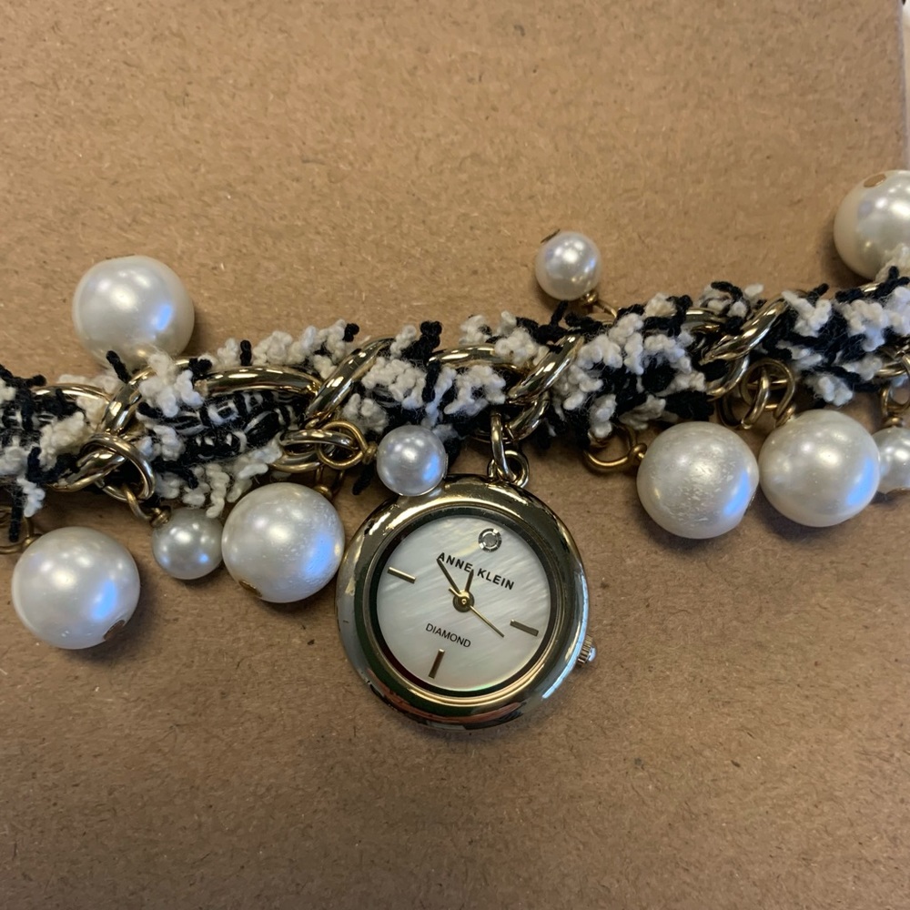 Anne Klein charm bracelet with diamond watch and pearls. - Picture 8 of 8